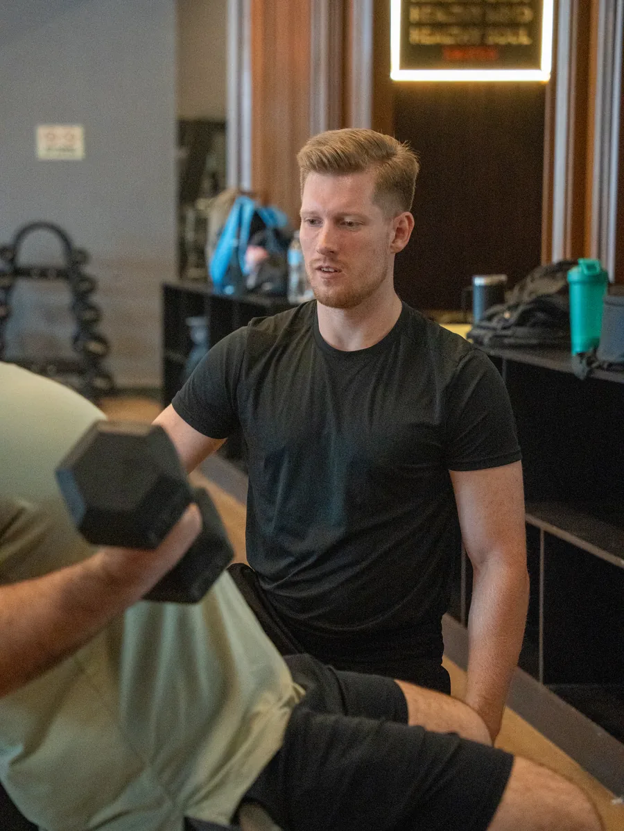 Simon, founder and coach at ARYSE Fitness Coaching